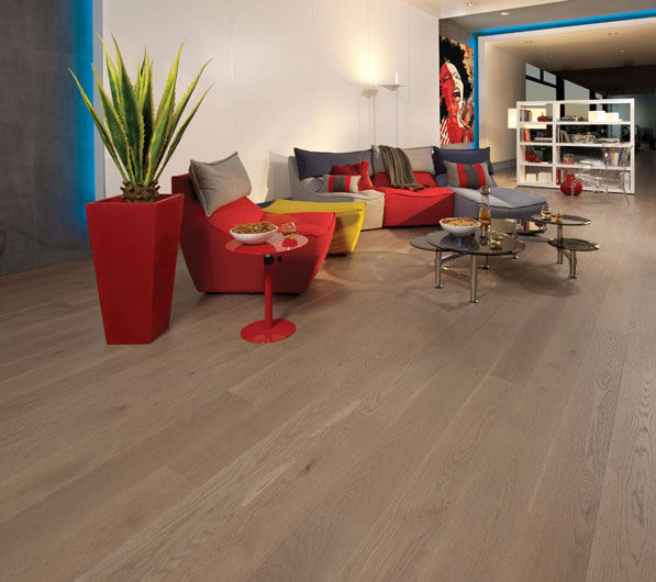 Flair Collection – White Oak Sand Dune Light Character by Mirage Floors