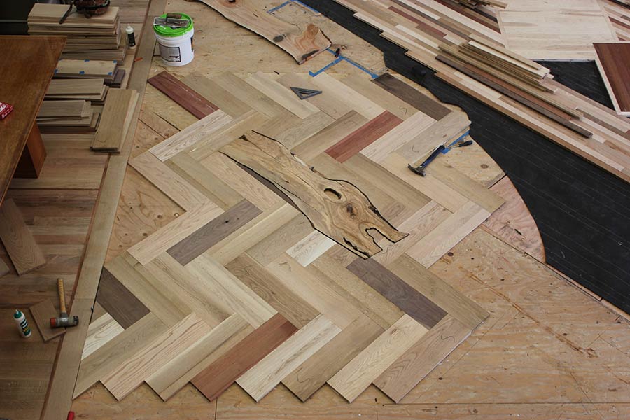 Herringbone pattern with a custom insert | Slaughterbeck Floors