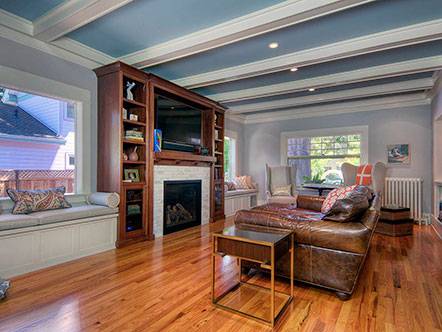 living room red oak wood floors