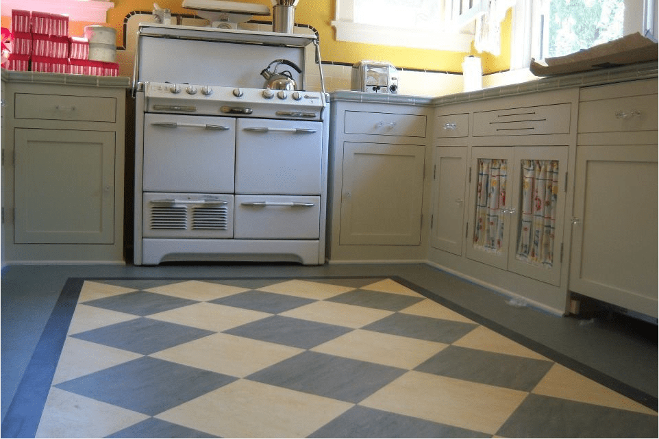 Marmoleum Linoleum in a Farmhouse Kitchen